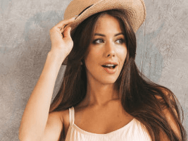 Kā kopt matus pēc uzturēšanās saulē?