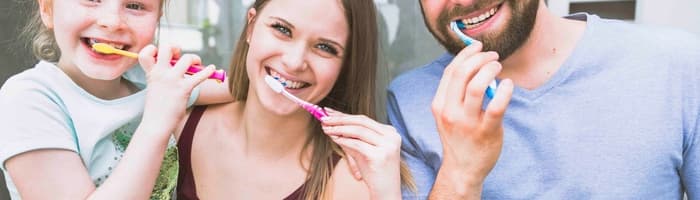 Гигиена зубов как вызов – не только для детей. Фармацевт объясняет ошибки в уходе за зубами в разном возрасте