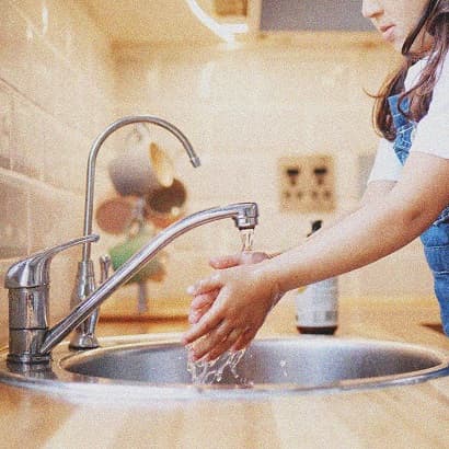 Koksaki vīruss: simptomi, izsitumi un ārstēšana