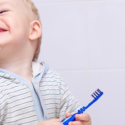 Ko mēs zinām par bērnu mutes higiēnu?